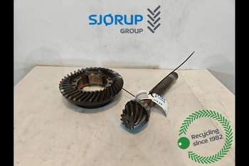 John Deere 8370R  Front axle differential