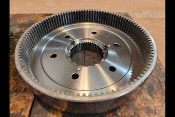 salg af John Deere 8370R RIGHT Front axle final drive