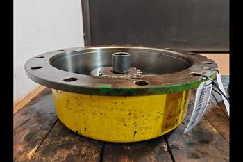 salg af John Deere 8370R RIGHT Front axle final drive