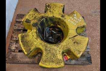 salg af John Deere 8370R  Wheel weight