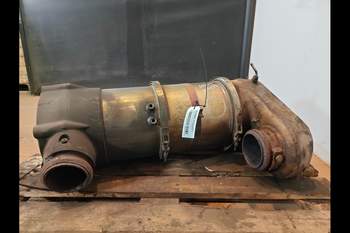 salg af John Deere 8370R  Exhaust system catalyst