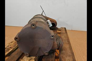salg af John Deere 8370R  Exhaust system catalyst