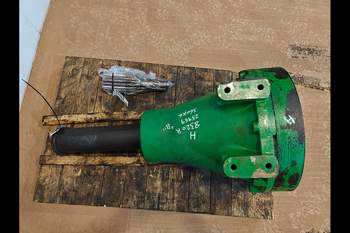 salg af John Deere 8370R RIGHT Rear Half Axle