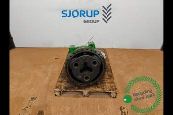 salg af John Deere 8370R RIGHT Rear Half Axle