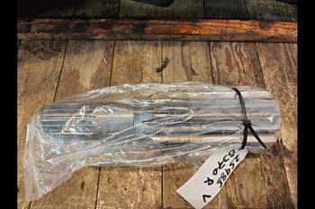 salg af John Deere 8370R LEFT Rear Half Axle