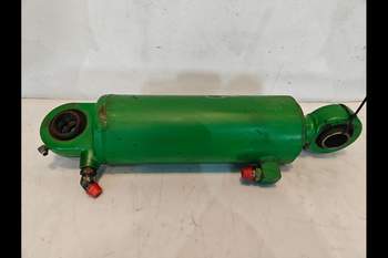 salg af John Deere 8370R RIGHT Lift Cylinder