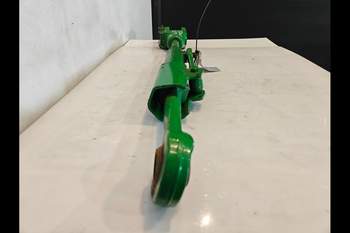 salg af John Deere 8370R LEFT Lifting Rod