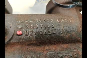 salg af John Deere 8370R  Manifold