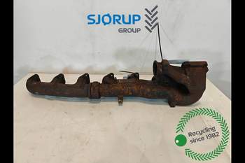 John Deere 8370R  Manifold