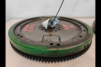 salg af John Deere 8370R  Flywheel