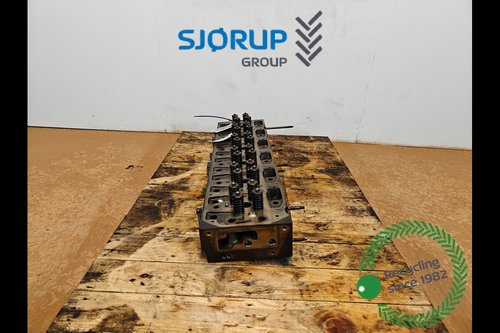 salg af John Deere 8370R  Cylinder Head