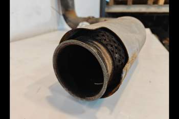 salg af John Deere 8370R  Exhaust System
