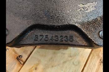 salg af New Holland T7060 RIGHT Front axle final drive