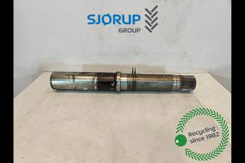 New Holland T7060 RIGHT Rear axle stubshaft New Holland T7060 RIGHT Rear axle stubshaft