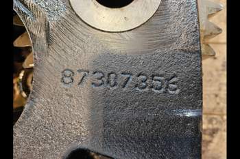 salg af New Holland T7060 RIGHT Rear axle planetary gear