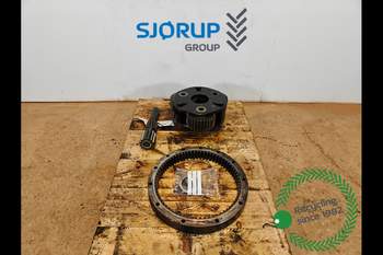 New Holland T7060 LEFT Rear axle planetary gear New Holland T7060 LEFT Rear axle planetary gear