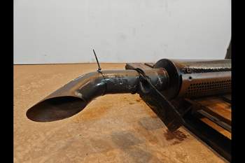 salg af New Holland T7060  Exhaust System