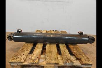 salg af New Holland B115C  Hydraulic Cylinder