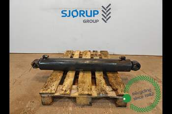 New Holland B115C Hydraulic Cylinder New Holland B115C Hydraulic Cylinder