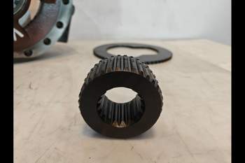 salg af New Holland B115C LEFT Rear axle house