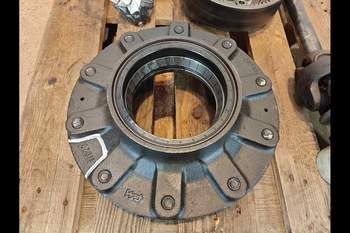 salg af New Holland B115C LEFT Rear axle final drive