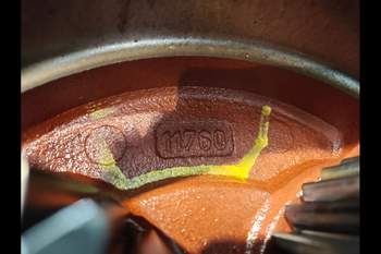 salg af New Holland B115C LEFT Rear axle final drive