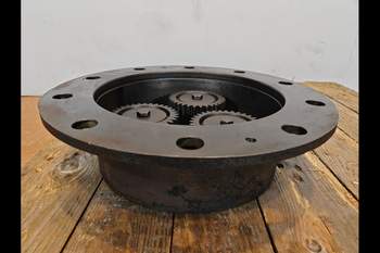 salg af New Holland B115C LEFT Front axle final drive