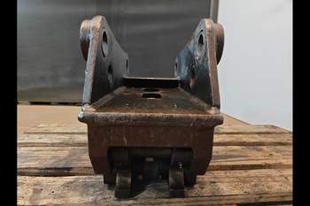 salg af New Holland B115C Bucket Coupler