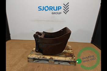 New Holland B115C Equipment New Holland B115C Equipment