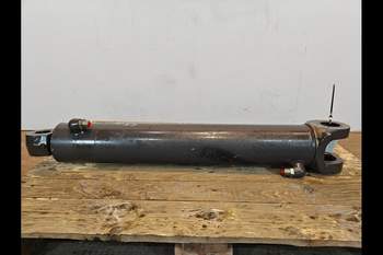 salg af New Holland B115C Hydraulic Cylinder