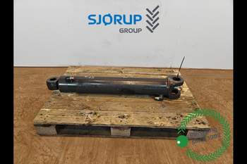 New Holland B115C Hydraulic Cylinder New Holland B115C Hydraulic Cylinder