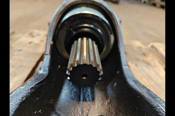 salg af Case Puma 185  Suspension support