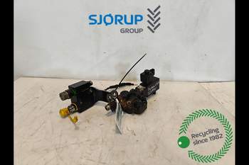 Case Puma 185  Hydraulic brake valve