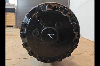 salg af Foraksel Case Puma 185