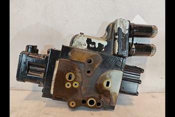 salg af Case Puma 185 Remote control valve