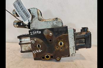 salg af Case Puma 185 Remote control valve