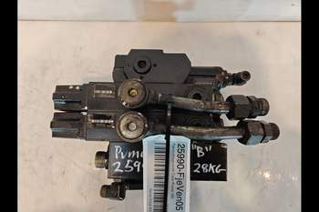 salg af Case Puma 185 Remote control valve