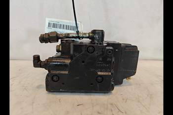 salg af Case Puma 185 Remote control valve