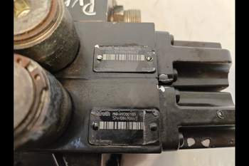 salg af Case Puma 185 Remote control valve