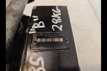 salg af Case Puma 185 Remote control valve