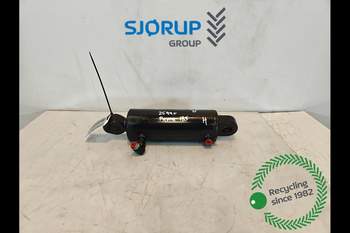 Case Puma 185 RIGHT Lift Cylinder