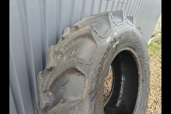 salg af Case Maxxum 5120 LEFT Tire