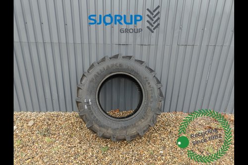 salg af Case Maxxum 5120 LEFT Tire