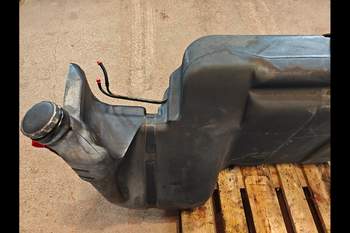 salg af Dieseltank Case Maxxum 5120