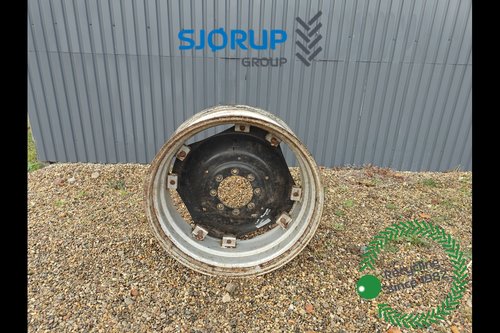 salg af Case Maxxum 5120 LEFT Rear Rim