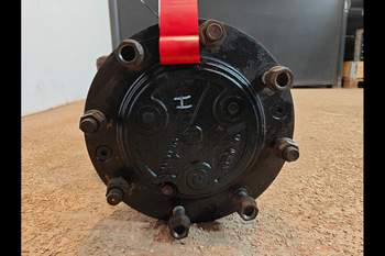 salg af Foraksel Case Maxxum 5120