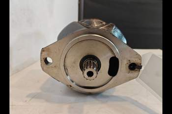 salg af Hydraulikpumpe Case Maxxum 5120