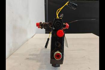 salg af Liftventil Case Maxxum 5120