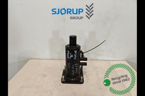 salg af Ballecylinder New Holland 1290