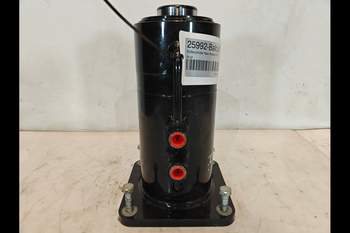 salg af Ballecylinder New Holland 1290